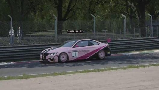 La M4 GT4 di Gazzetta Squadra Corse guidata da Corrado Ciriello