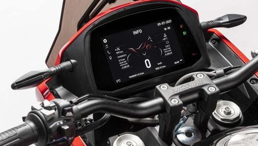 Contenuti di qualità per la Moto Morini X-Cape, a partire dal quadro Tft a colori