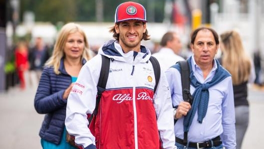 Antonio Giovinazzi e i suoi genitori