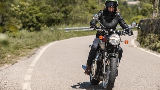 Il look della nuova Triumph Bonneville T120 è molto curato