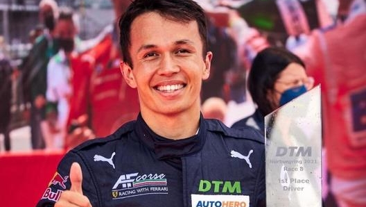 Alex Albon, 25 anni