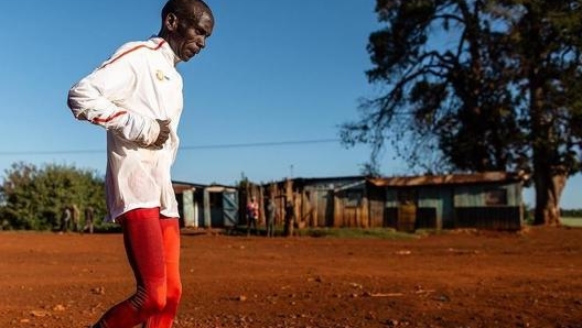 Nella routine di Kipchoge non manca mai la corsa, nemmeno nei giorni di relax (foto @kipchogeeliud)