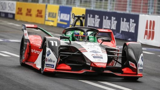 Terza vittoria nel GP del Messico per Lucas di Grassi