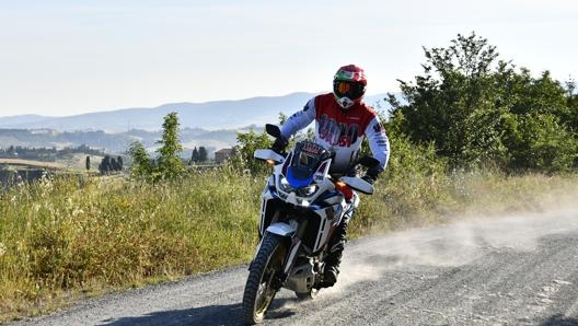 Il presidente Copioli in moto alla 1000 Sassi 2021