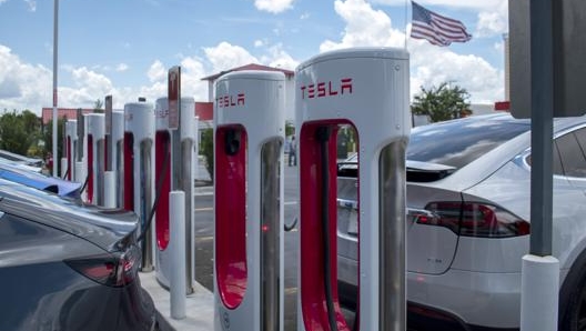 Sono circa 25 mila i Supercharger Tesla sparsi in vari Paesi