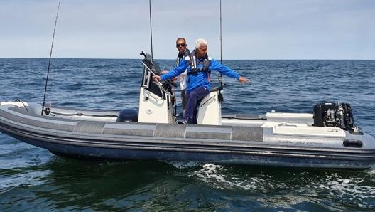 Il dispositivo in fase di collaudo montato sul gommone di Matteo Pancaldi