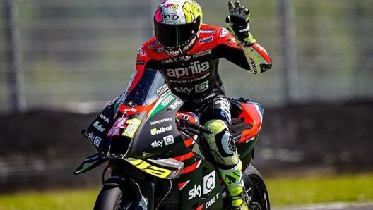 Aleix Espargaro in sella all'Aprilia