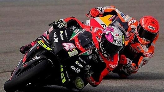 Aleix Espargaro davanti a Marc Marquez in questo avvio di stagione (foto @aleixespargaro)