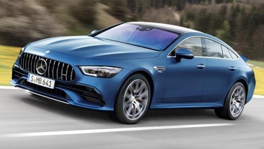 L’aggiornata Mercedes-Amg GT Coupe4 debutta con due versioni V6 mild-hybrid