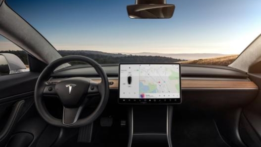 La plancia della Tesla Model 3