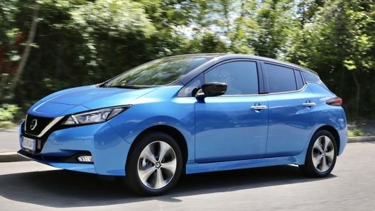 Nissan Leaf misura 4,49 metri in lunghezza, 1,788 in larghezza e 1,545 metri in altezza