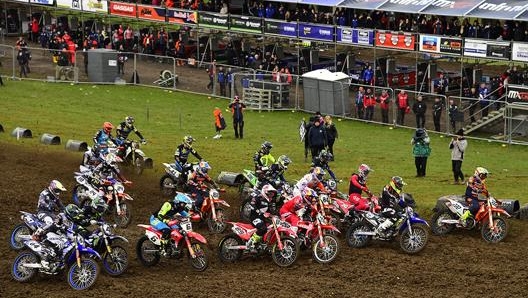 La partenza della MXGP a Matterley Basin nel 2020