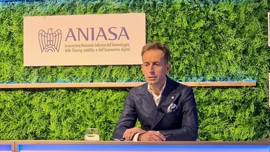 “La pandemia ha confermato la centralità dell’auto nel sistema di mobilità e trasporti nazionale”, dichiara il Presidente Aniasa Massimiliano Archiapatti