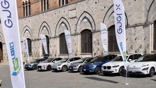 Alcune delle auto che hanno partecipato a Eraid 2021