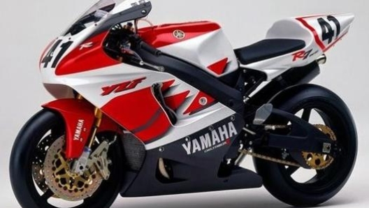 La Yamaha R7 originaria del 1998