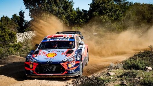 Dani Sordo al via del Rally Italia Sardegna 2021 su Hyundai