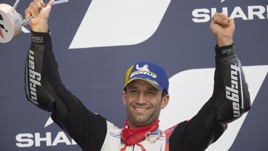 Zarco festeggia il podio nella gara di casa