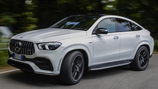 Nella variante Suv-coupé la Gle risulta sportiva e filante nonostante i quasi 5 metri di lunghezza