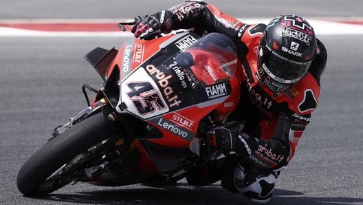 Scott Redding concede il bis nella Superpole Race. Epa