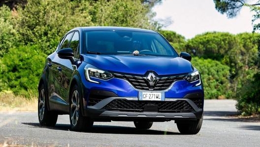 Il sistema ibrido plug-in di Captur prevede un’architettura modulare, dove il motore 1.6 benzina da 90 Cv è affiancato da ben due propulsori elettrici