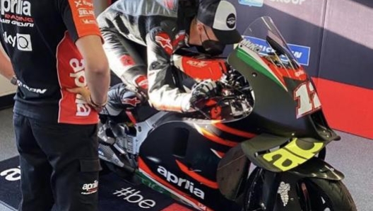 Sul suo profilo  Instagram Vinales pubblica una storia che lo ritrae già in sella alla RS-GP