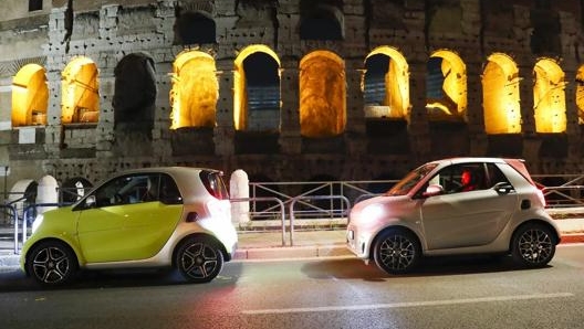 Con una lunghezza di 2.690 mm la Smart Fortwo è l’agile nel traffico e l’imbattibile nel trovare parcheggio