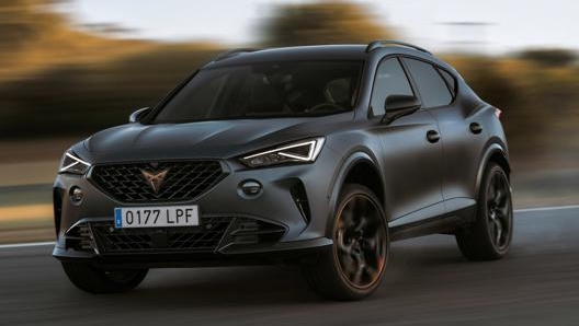 La cupra Formentor VZ5 passa  da 0 a 100 km/h in 4,2 secondi