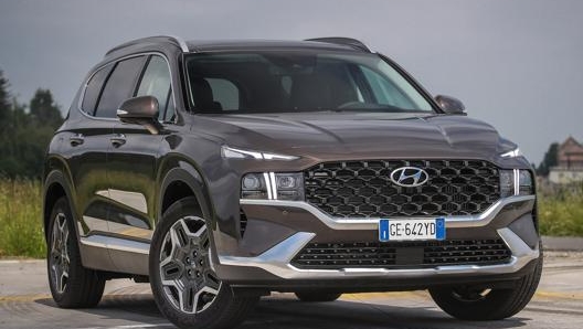 Hyundai Santa Fe Plug-In Hybrid: il prezzo di listino atteso è di 61 mila euro