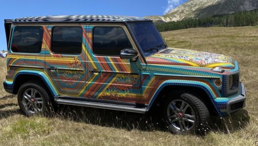 Alebri-G è una Mercedes-Benz Classe G unica che una coppia di artisti messicani ha deciso di trasformare in opera d'arte