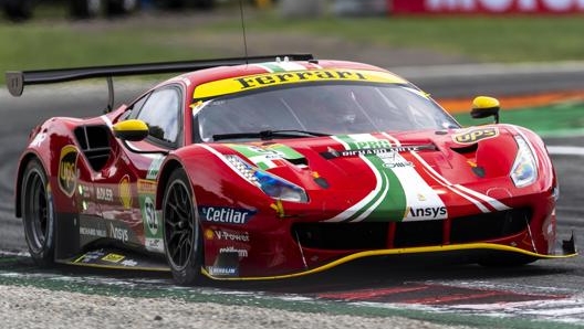 La Ferrari 488 Gte numero 52 di classe Lmgte Pro guidata da Serra-Molina