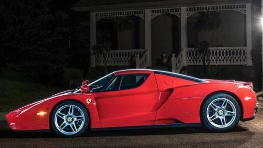 Una sportiva che presenta, come poche altre, la finitura esterna in Rosso Scuderia