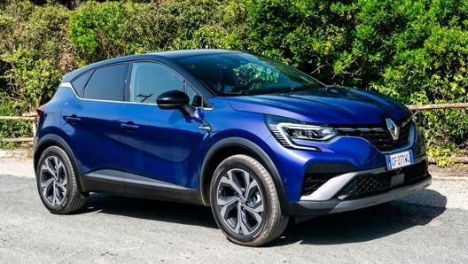 Nuovo Captur E-Tech in promozione ag agosto 2021