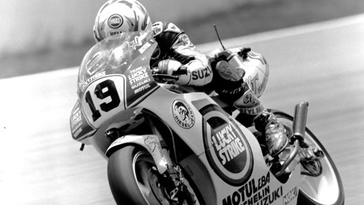 Kocinski sulla Suzuki 250 nel 1993