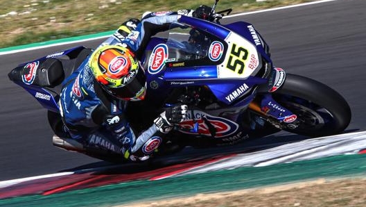 Andrea Locatelli con la Yamaha Yzf-R1