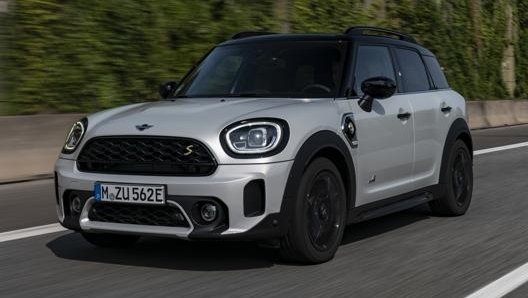 Mini Countryman Plug-In Hybrid in offerta ag agosto 2021