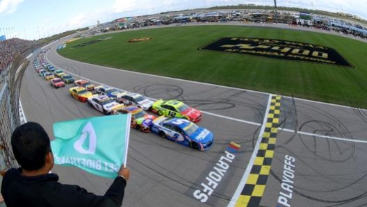 Spettacolo al Kansas Speedway. Afp