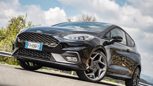 Ford Fiesta ST misura 4,07 metri in lunghezza e 1,73 in larghezza