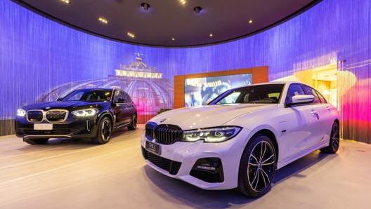 L'interno del punto Bmw appena rinnovato nel centro di Roma