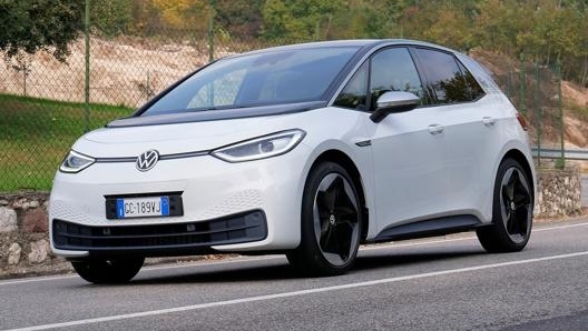 La ID.3 è il primo modello di Volkswagen progettato per essere esclusivamente elettrico. La rivoluzione a zero emissioni cambia tutta l’architettura del settore auto