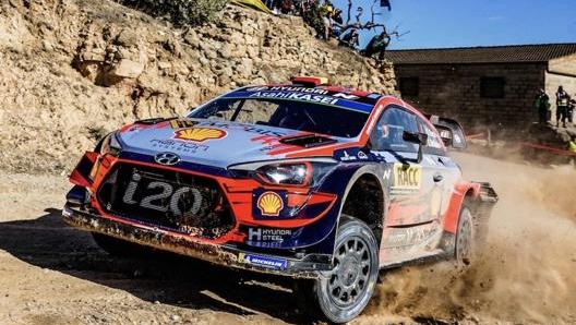 Dani Sordo su Hyundai i20 Coupé all’ultima edizione del Rally di Spagna (2019)