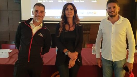 Gli organizzatori dell’evento, con l’ex pilota F1 Fisichella