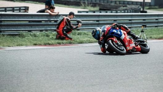 Per “grattare” a quasi 170 km/h ci sono voluti tre tentativi. Foto Motorrad