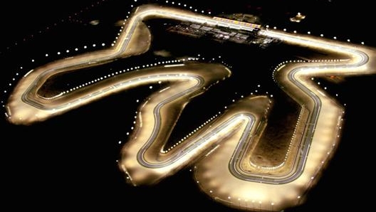 La vista dall’alto della pista di Losail: anche la F1 correrà in notturna come la MotoGP