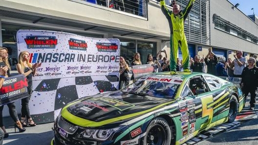 Il pilota canadese classe 1991 festeggia la prima vittoria in EuroNascar