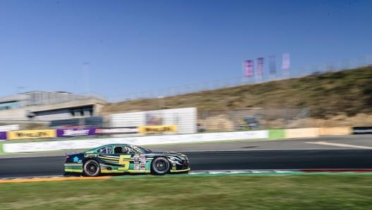 La vettura numero 5 di Jacques Villeneuve. Foto: EuroNascar/Stephane Azemard