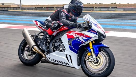 La Honda Cbr1000RR-R, una belva da 217 Cv