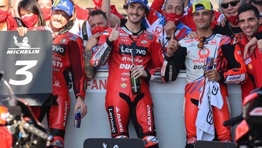 il terzetto Ducati che ha monopolizzato la prima fila a Valencia. Afp