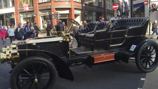 La circolazione delle auto a Londra è organizzata su tre aree