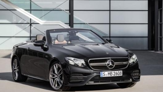 Una linea molto equilibrata per la Mercedes Classe E Cabrio