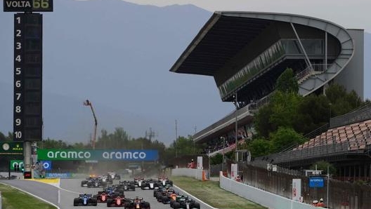 Il via del GP di Spagna 2021 a Montmelò. Afp